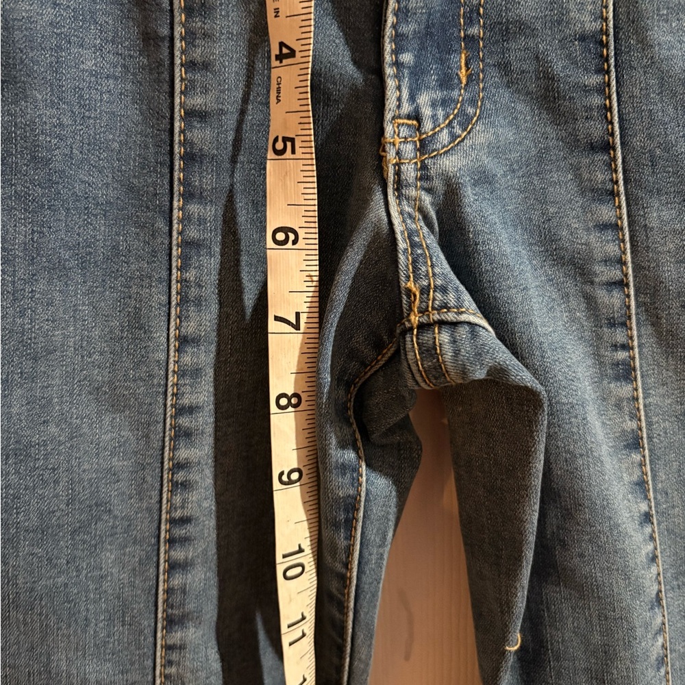 Art Class Flare Low Rise, Fitted Hip and Thigh Denim Jeans, Girls Size 10, NWT - Picture 3 of 5